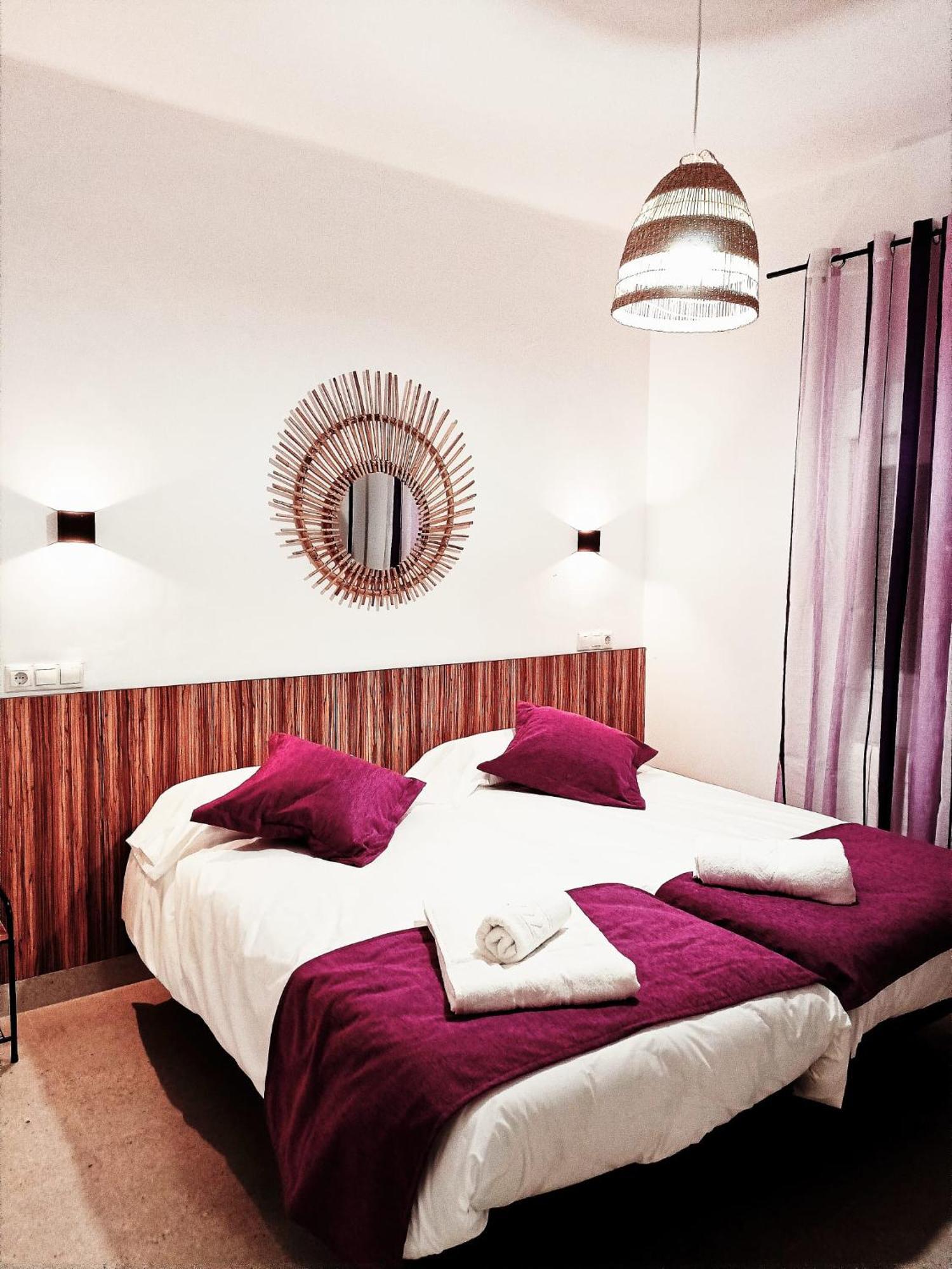 Violeta Suite Madrid Exterior photo
