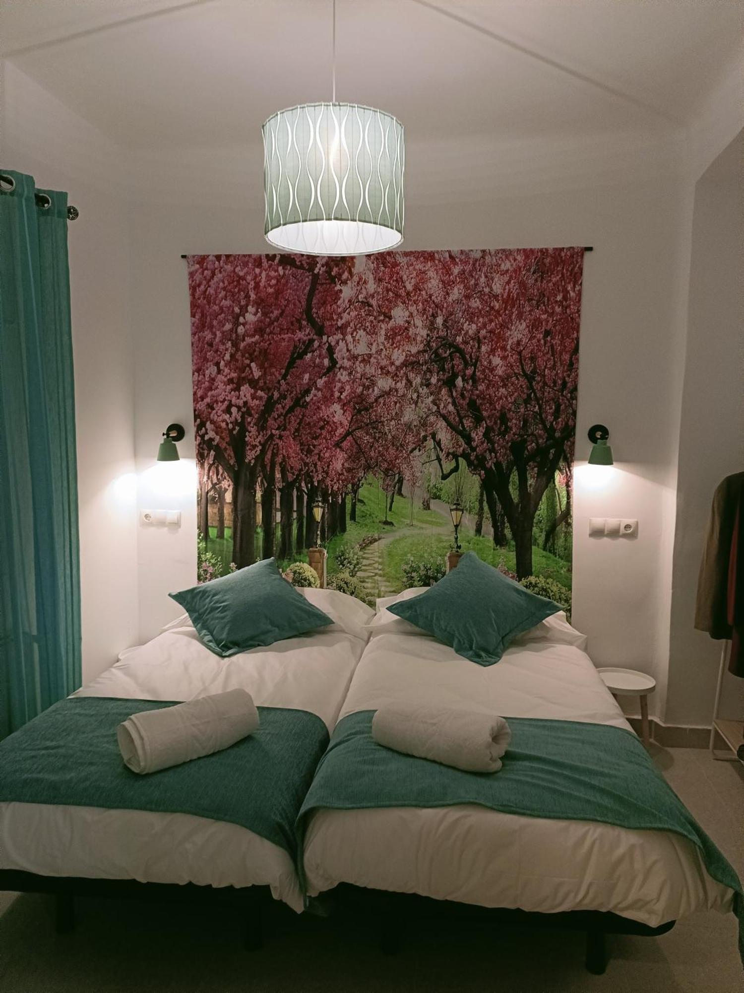 Violeta Suite Madrid Exterior photo